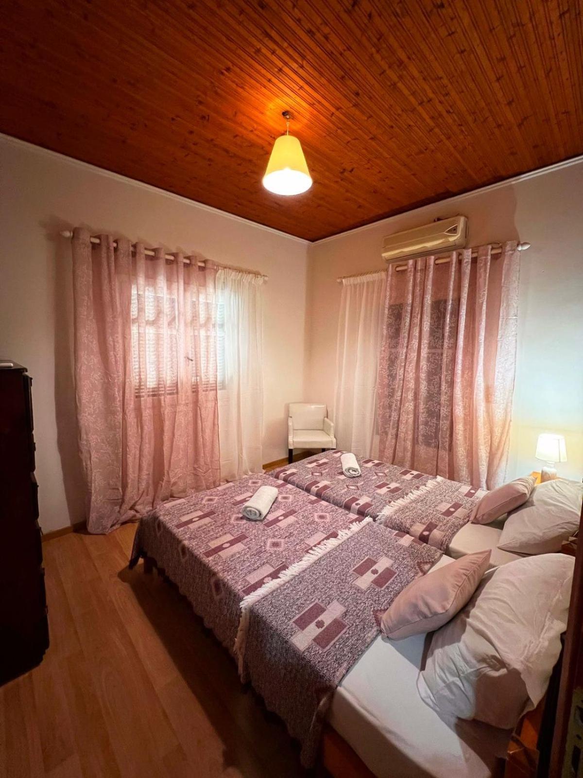 Stefanos Apartments By Sv Alians Агиос Гордиос Екстериор снимка